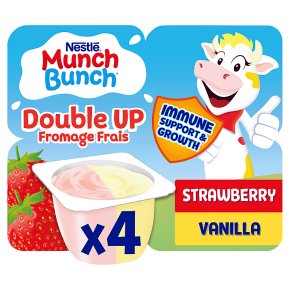 Munch Bunch double up strawberry & vanilla