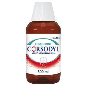 Corsodyl mint mouthwash