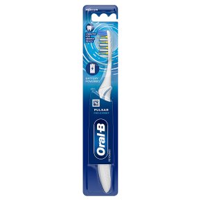 Oral B Pro Expert Pulsar 35 Medium Toothbrush