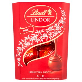 Lindt Lindor milk chocolate truffles