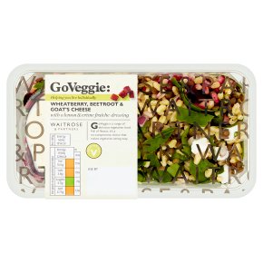Waitrose Good To Go beetroot & goats cheese shaker