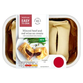 Easy To Cook Minced Beef and Red Wine en Croute